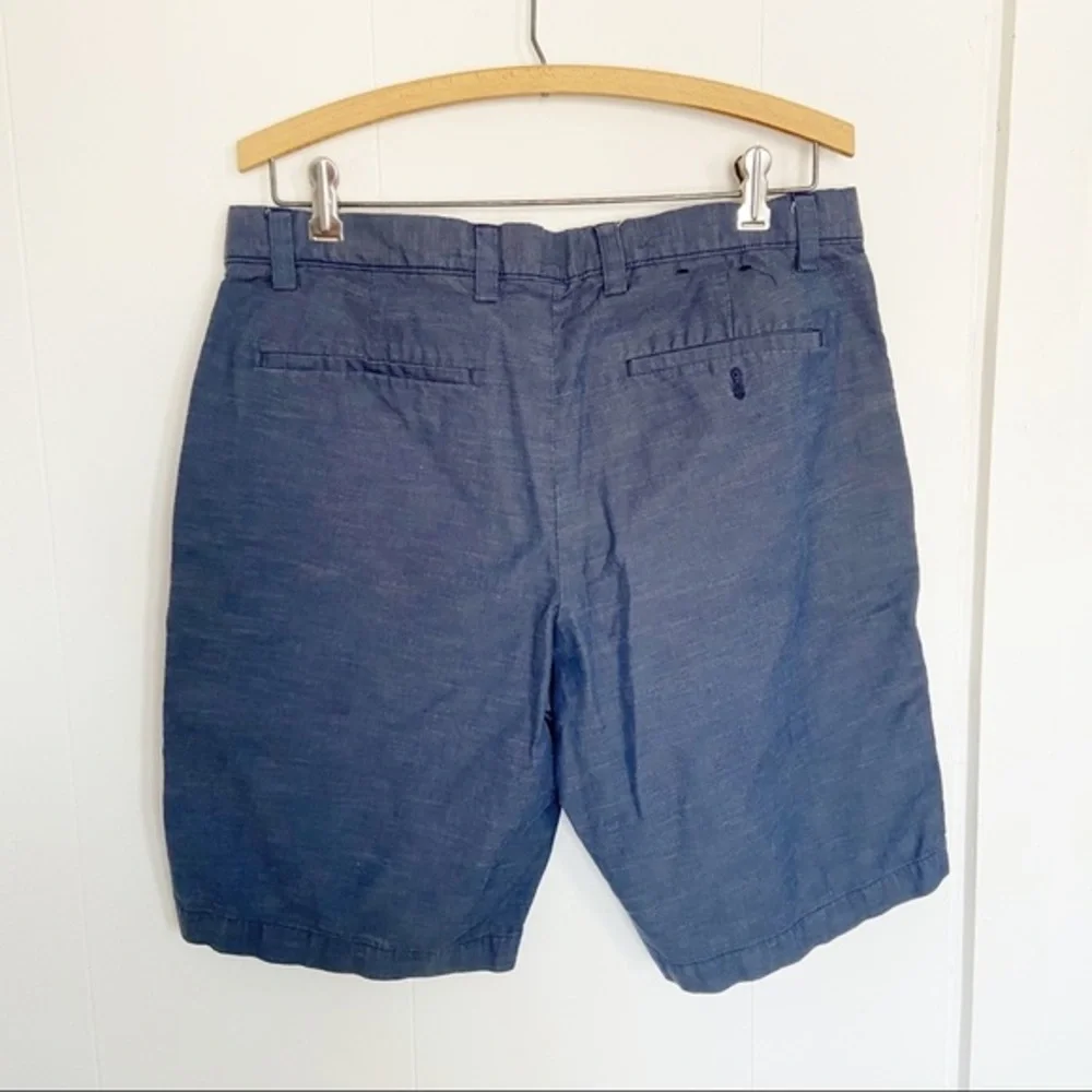 Banana Republic‎ blue chambray flat front shorts 33 10” inseam
